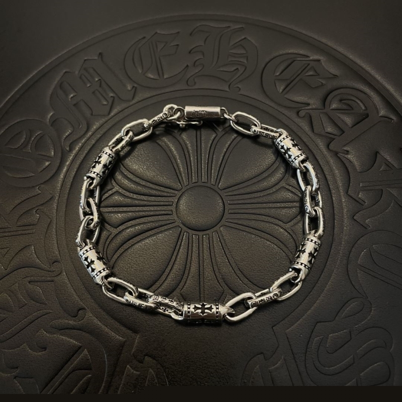 Ch**me He**ts bracelets